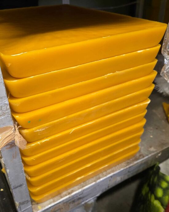 Atvākojumu bišu vasks plāksnēs